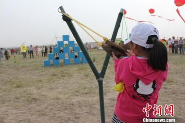 千名戶(hù)外運(yùn)動(dòng)愛(ài)好者扎營(yíng)甘肅 戈壁水鄉(xiāng) 尋童趣